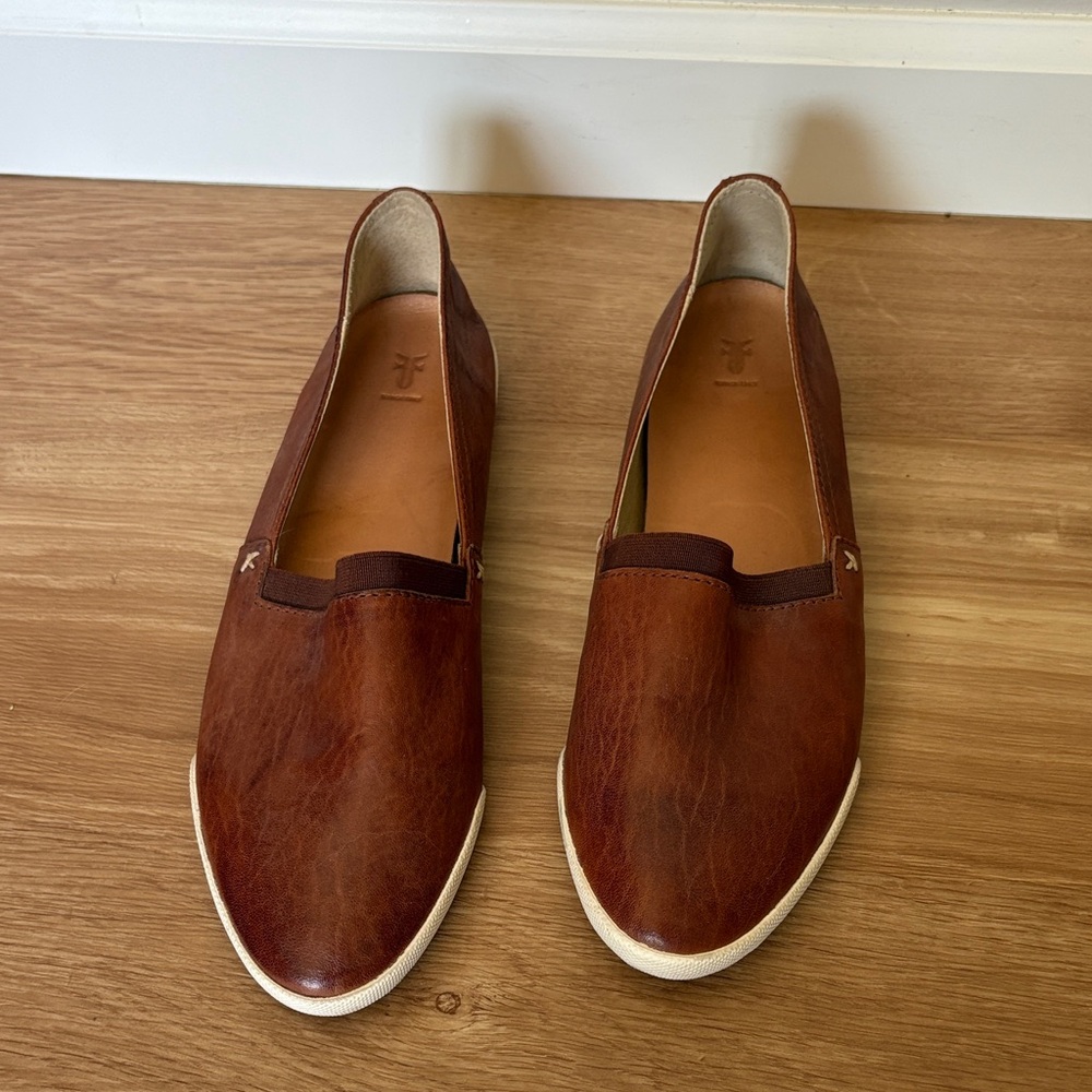 Frye Women's Brown Leather Flats